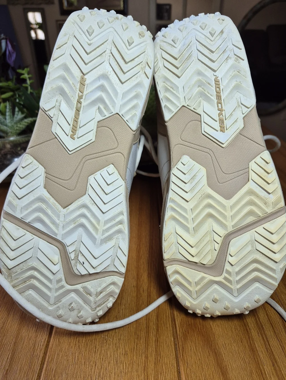 Nidecker‎ DIVA Lace White Snowboard Boots - Womens Size 7.5